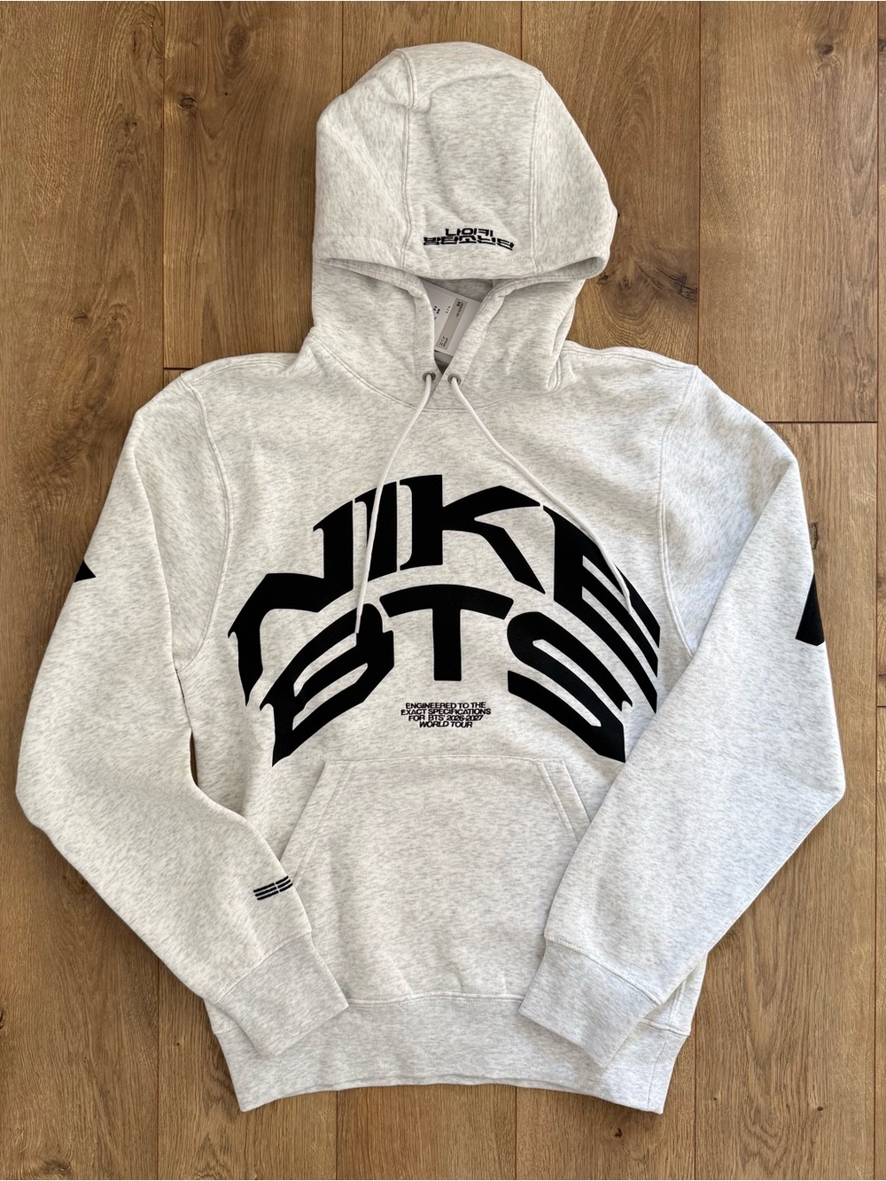 Nike x BTS tour Arirang merch Hoodie XS NWT - Picture 2 of 9